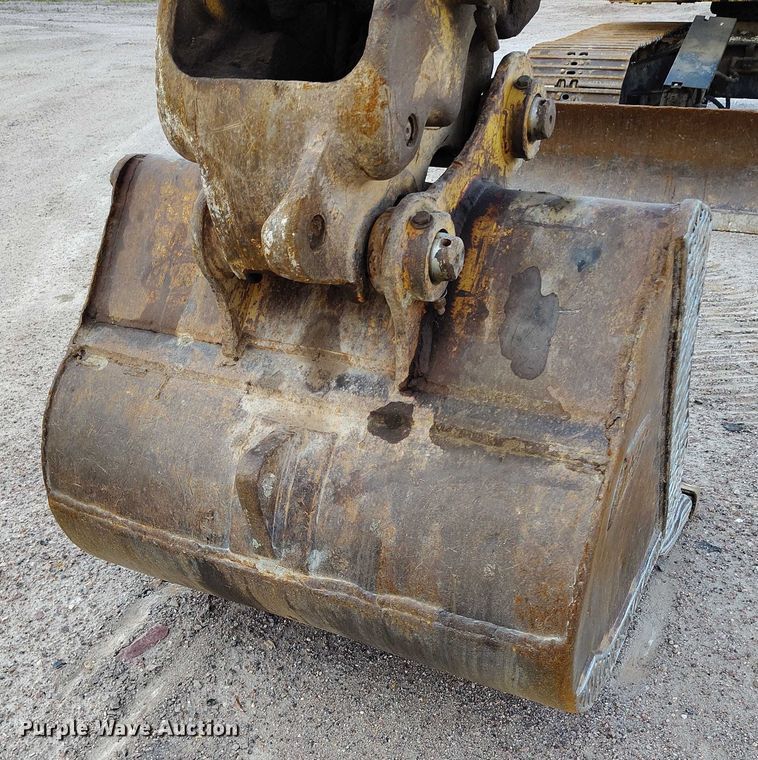 image for item IP9704 2009 Komatsu PC138USLC-8 mini excavator