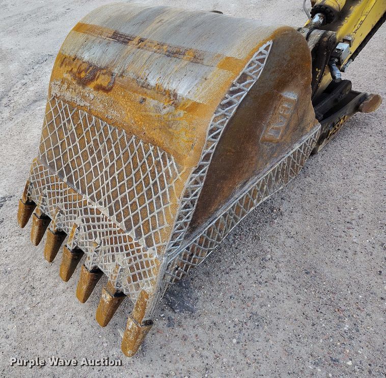 image for item IP9704 2009 Komatsu PC138USLC-8 mini excavator