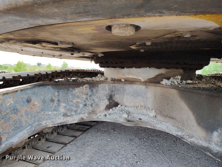 image for item IP9704 2009 Komatsu PC138USLC-8 mini excavator