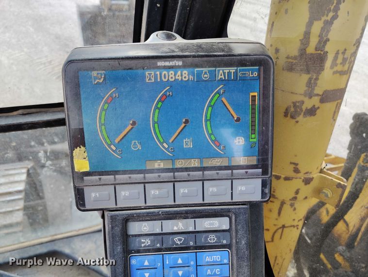 image for item IP9704 2009 Komatsu PC138USLC-8 mini excavator