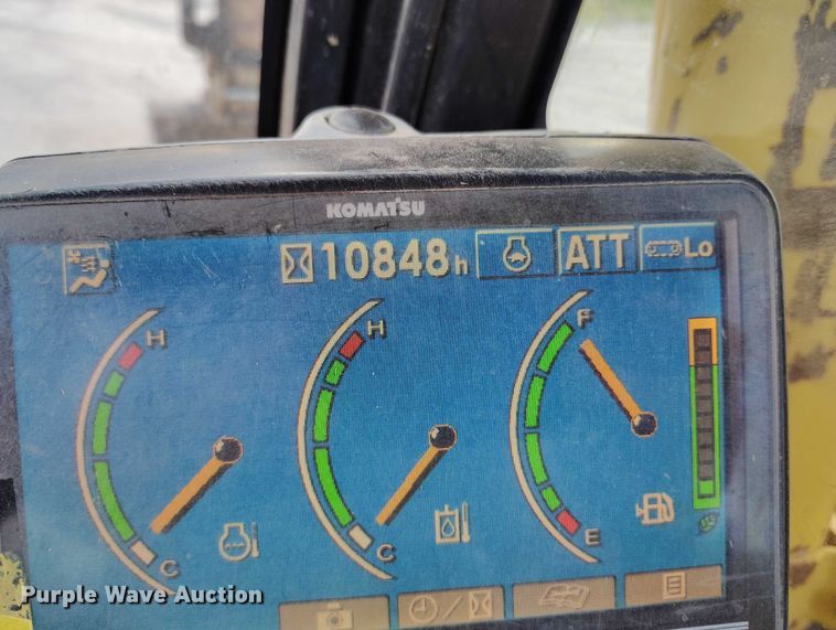 image for item IP9704 2009 Komatsu PC138USLC-8 mini excavator