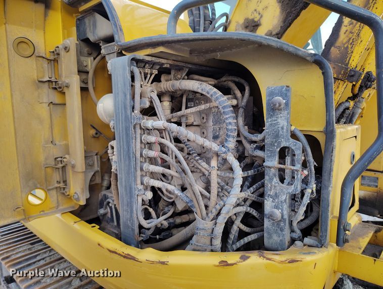 image for item IP9704 2009 Komatsu PC138USLC-8 mini excavator