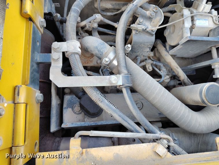 image for item IP9704 2009 Komatsu PC138USLC-8 mini excavator