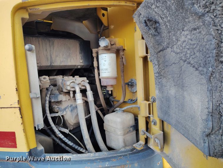 image for item IP9704 2009 Komatsu PC138USLC-8 mini excavator