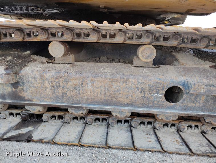 image for item IP9704 2009 Komatsu PC138USLC-8 mini excavator