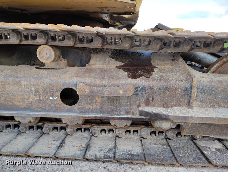 image for item IP9704 2009 Komatsu PC138USLC-8 mini excavator