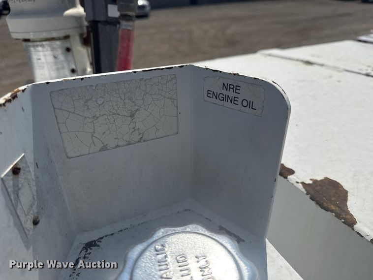 image for item NU9550 2007 Sterling Acterra lube truck