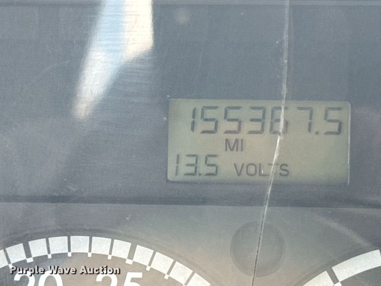 image for item NU9550 2007 Sterling Acterra lube truck