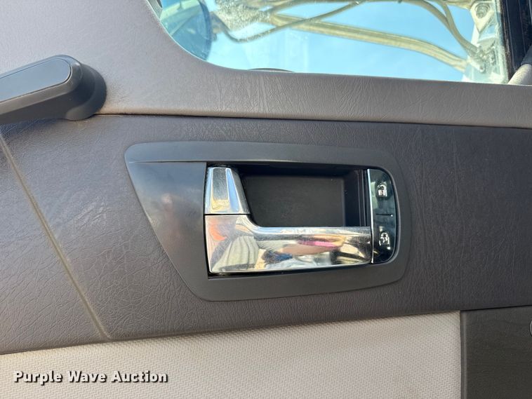 image for item NU9552 2017 Kenworth T370 vacuum truck