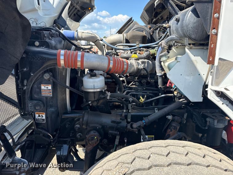 image for item NU9552 2017 Kenworth T370 vacuum truck