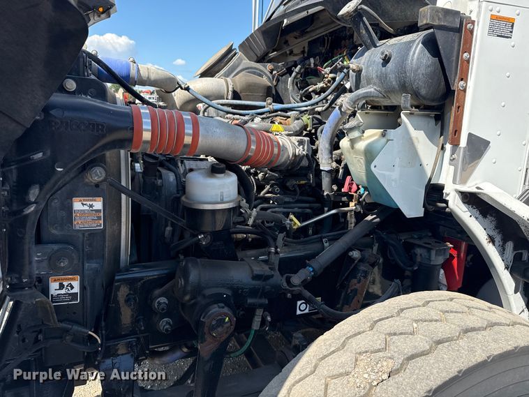 image for item NU9552 2017 Kenworth T370 vacuum truck