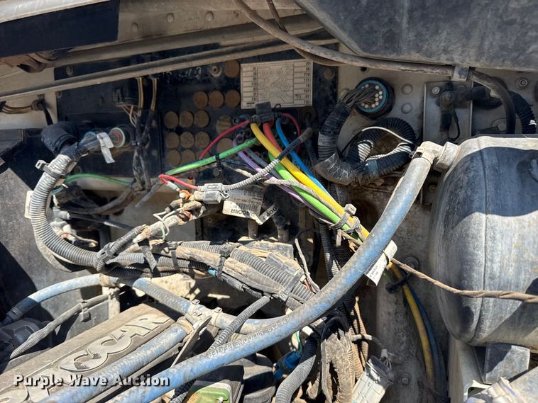 image for item NU9552 2017 Kenworth T370 vacuum truck