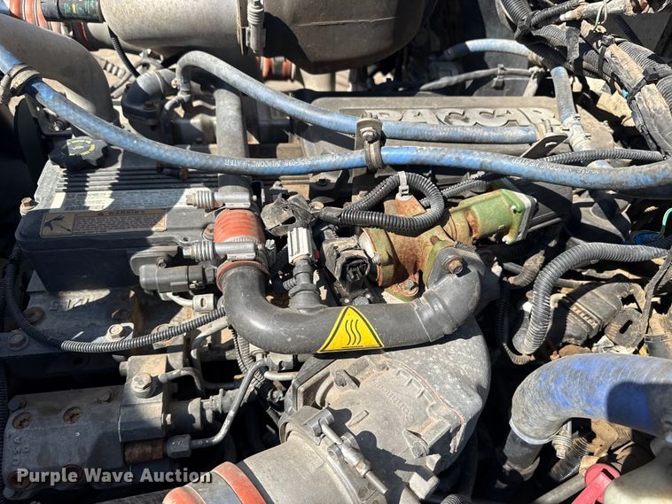 image for item NU9552 2017 Kenworth T370 vacuum truck