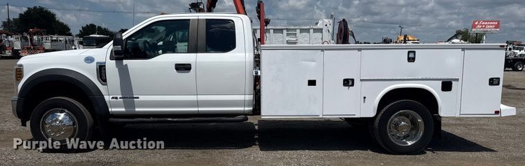 image for item NU9562 2019 Ford F550 Super Duty utility / service truck
