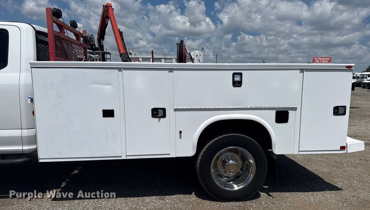 image for item NU9562 2019 Ford F550 Super Duty utility / service truck