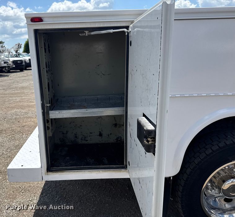 image for item NU9562 2019 Ford F550 Super Duty utility / service truck