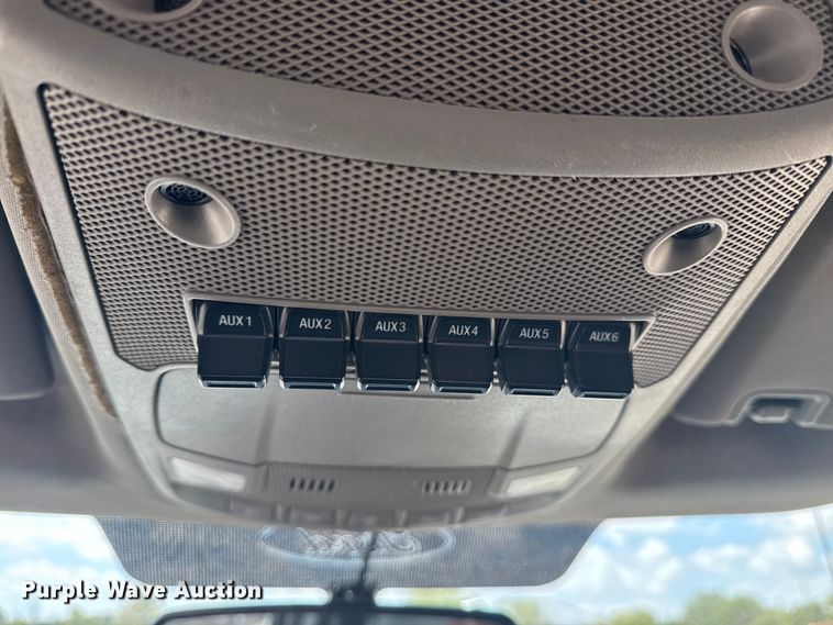 image for item NU9562 2019 Ford F550 Super Duty utility / service truck