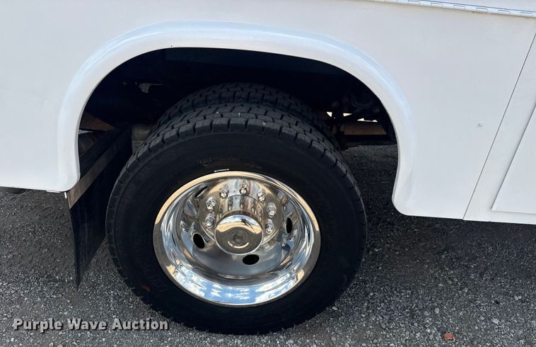 image for item NU9562 2019 Ford F550 Super Duty utility / service truck