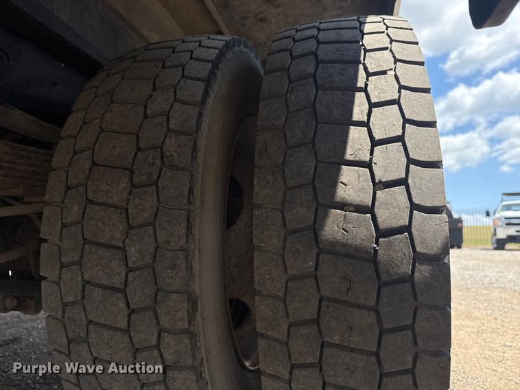 image for item NU9562 2019 Ford F550 Super Duty utility / service truck