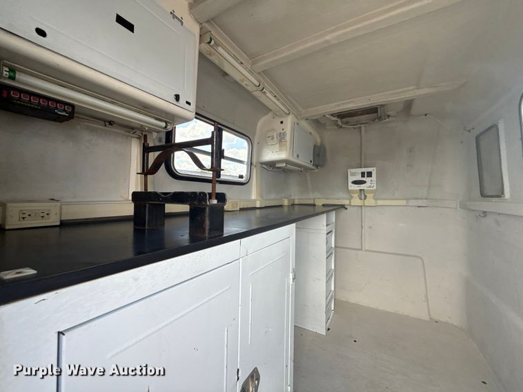 image for item NU9564 2008 Pelsue PODQWT-001 fiber optic splicing trailer