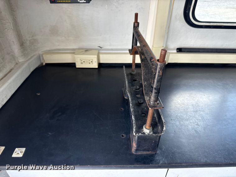 image for item NU9564 2008 Pelsue PODQWT-001 fiber optic splicing trailer