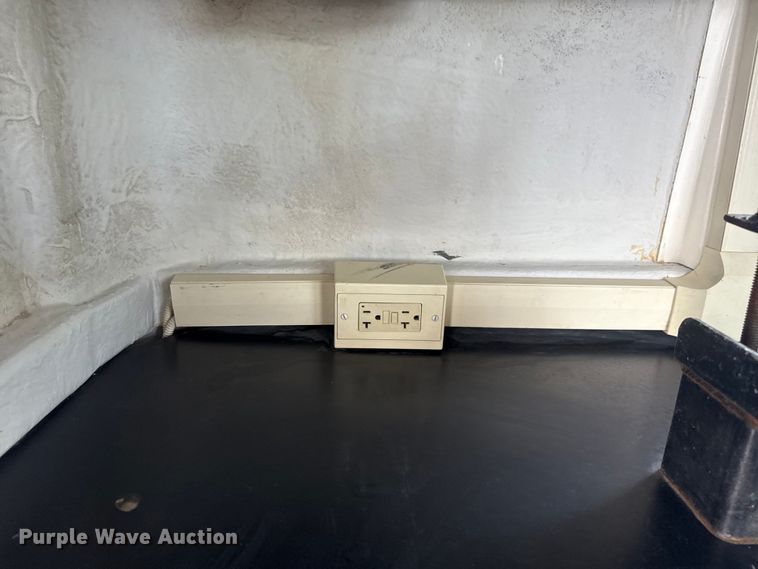 image for item NU9564 2008 Pelsue PODQWT-001 fiber optic splicing trailer