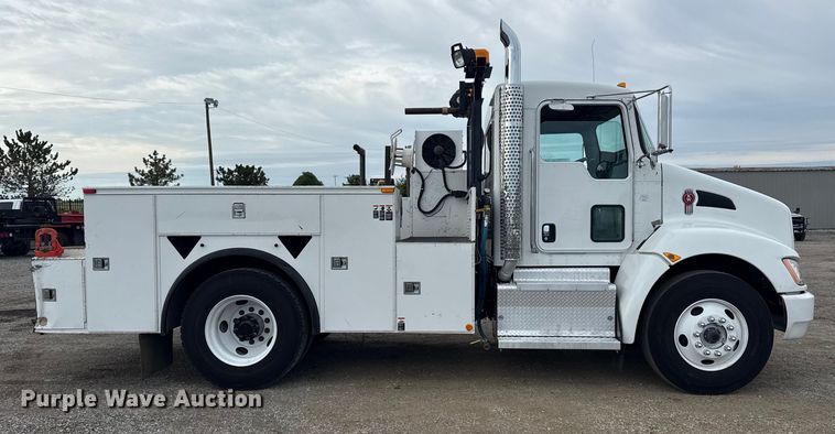 image for item NU9573 2012 Kenworth T370 utility / service truck