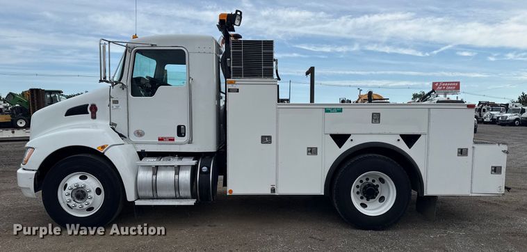 image for item NU9573 2012 Kenworth T370 utility / service truck