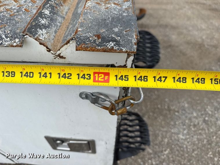 image for item NU9573 2012 Kenworth T370 utility / service truck