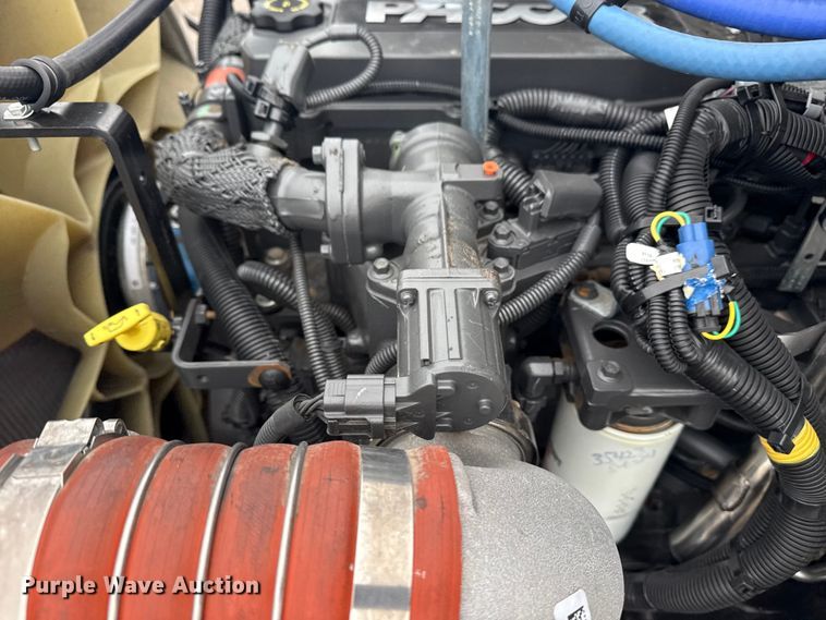 image for item NU9573 2012 Kenworth T370 utility / service truck