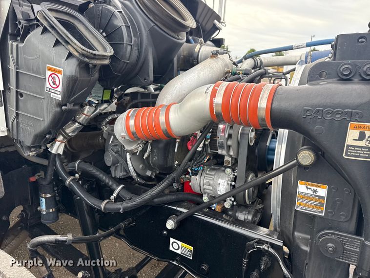 image for item NU9573 2012 Kenworth T370 utility / service truck