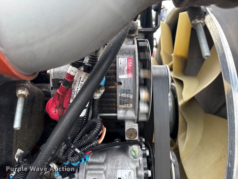 image for item NU9573 2012 Kenworth T370 utility / service truck