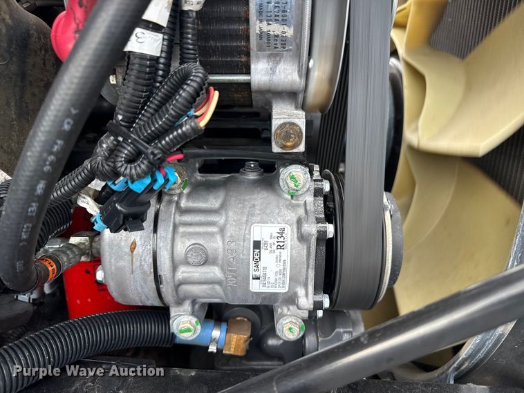 image for item NU9573 2012 Kenworth T370 utility / service truck