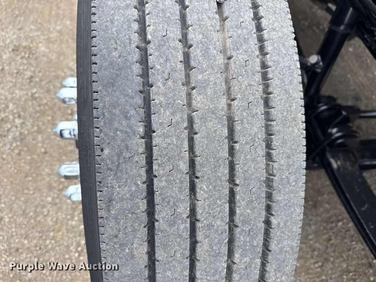 image for item NU9573 2012 Kenworth T370 utility / service truck