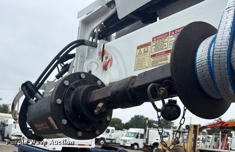 image for item NU9583 2014 SDP EZ Hauler 55M mini digger derrick