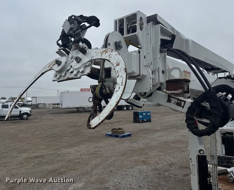 image for item NU9583 2014 SDP EZ Hauler 55M mini digger derrick