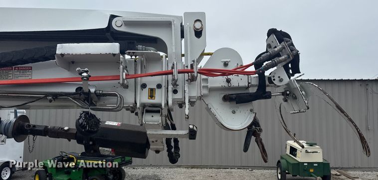 image for item NU9583 2014 SDP EZ Hauler 55M mini digger derrick