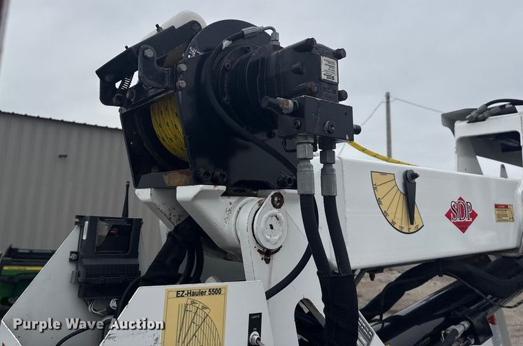 image for item NU9583 2014 SDP EZ Hauler 55M mini digger derrick