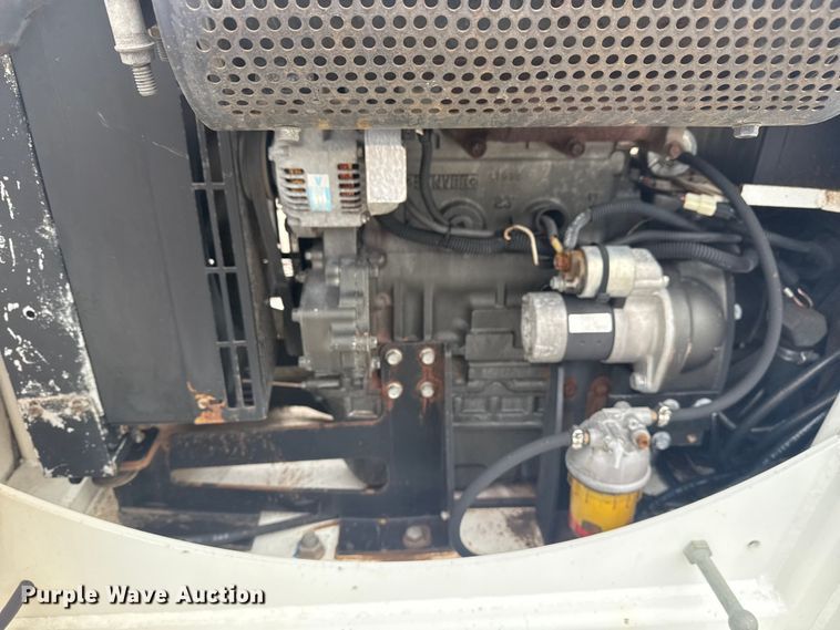 image for item NU9583 2014 SDP EZ Hauler 55M mini digger derrick