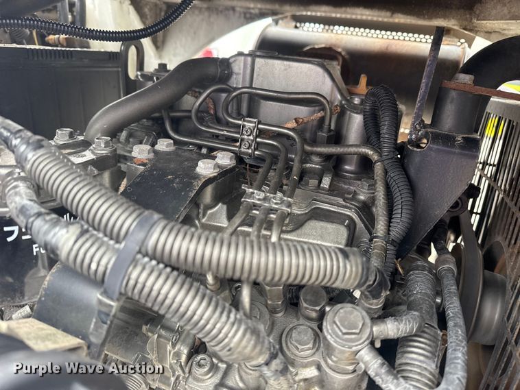 image for item NU9583 2014 SDP EZ Hauler 55M mini digger derrick