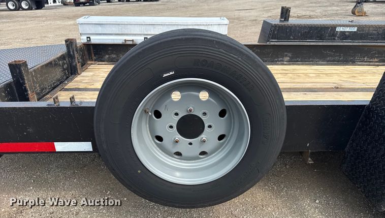 image for item NU9587 2014 SDP Manufacturing  utility trailer