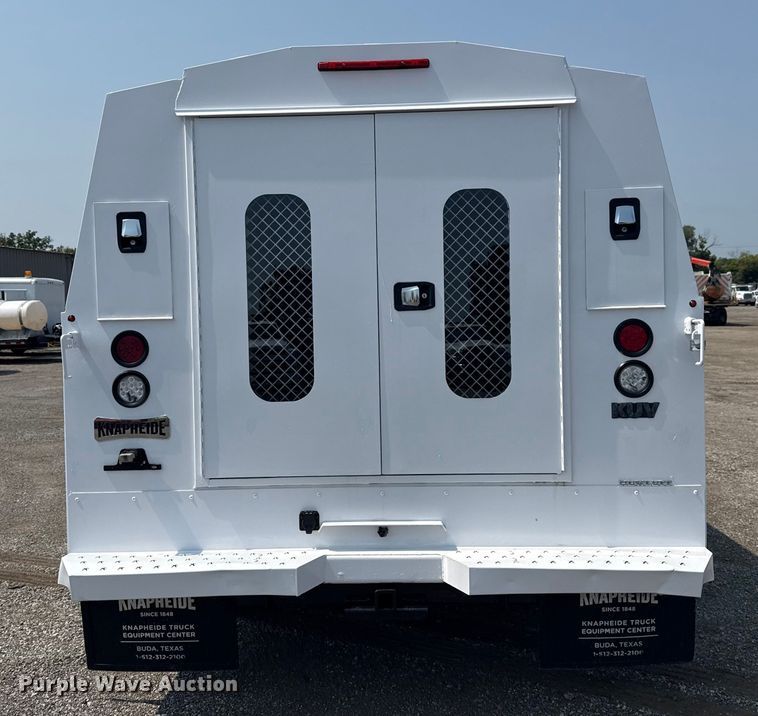 image for item NU9591 2016 Chevrolet Silverado 3500HD Crew Cab utility bed pickup truck