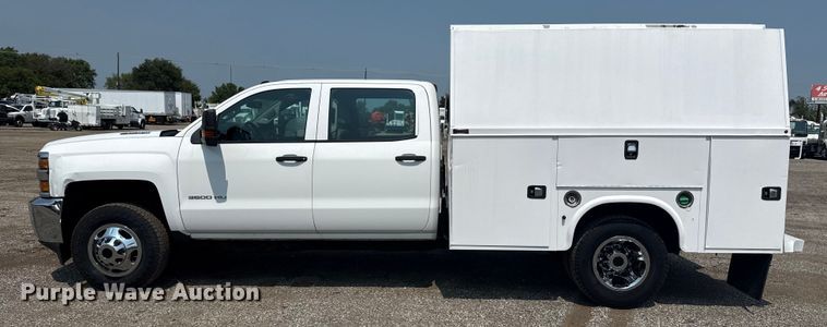 image for item NU9591 2016 Chevrolet Silverado 3500HD Crew Cab utility bed pickup truck