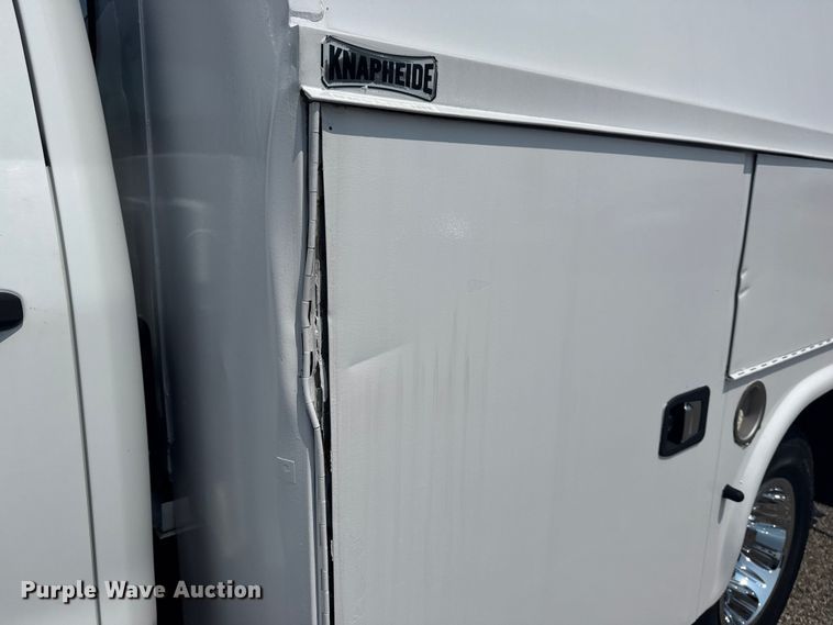 image for item NU9591 2016 Chevrolet Silverado 3500HD Crew Cab utility bed pickup truck