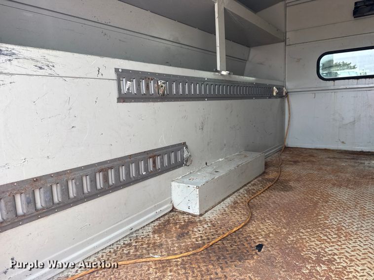 image for item NU9591 2016 Chevrolet Silverado 3500HD Crew Cab utility bed pickup truck