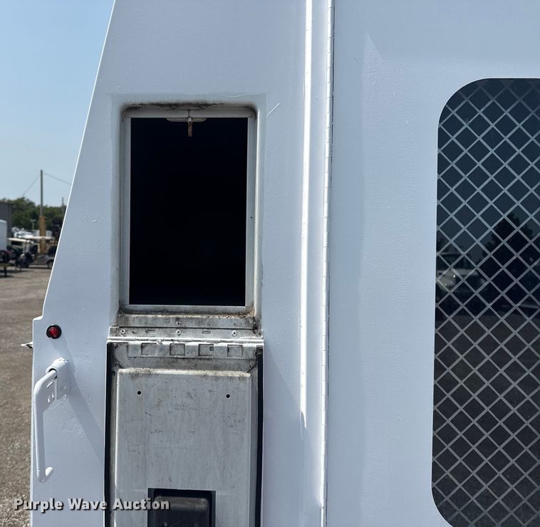 image for item NU9591 2016 Chevrolet Silverado 3500HD Crew Cab utility bed pickup truck