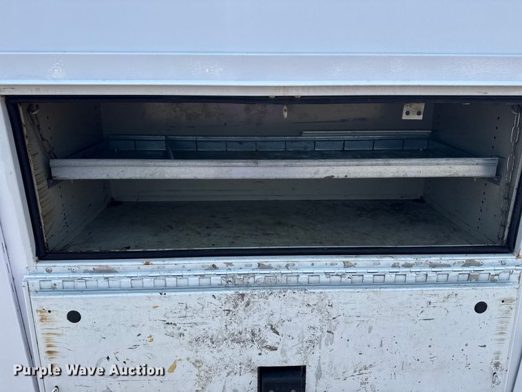 image for item NU9591 2016 Chevrolet Silverado 3500HD Crew Cab utility bed pickup truck