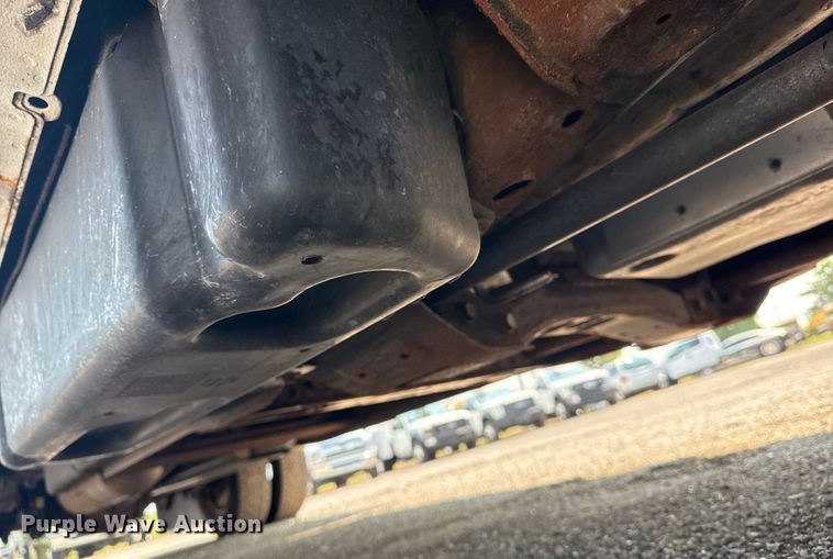 image for item NU9591 2016 Chevrolet Silverado 3500HD Crew Cab utility bed pickup truck