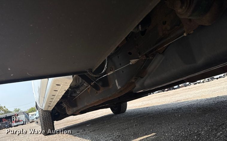 image for item NU9591 2016 Chevrolet Silverado 3500HD Crew Cab utility bed pickup truck