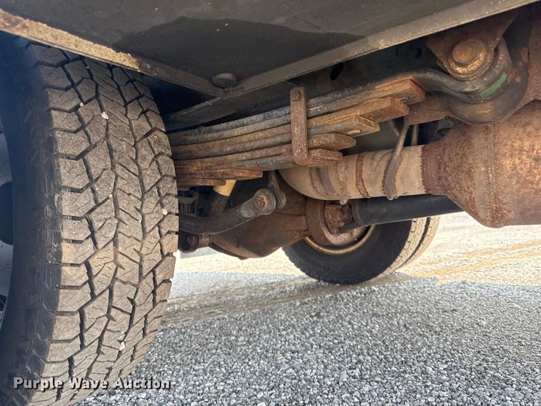 image for item NU9591 2016 Chevrolet Silverado 3500HD Crew Cab utility bed pickup truck